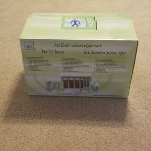 Clean + Easy Roll on Waxing Kit
